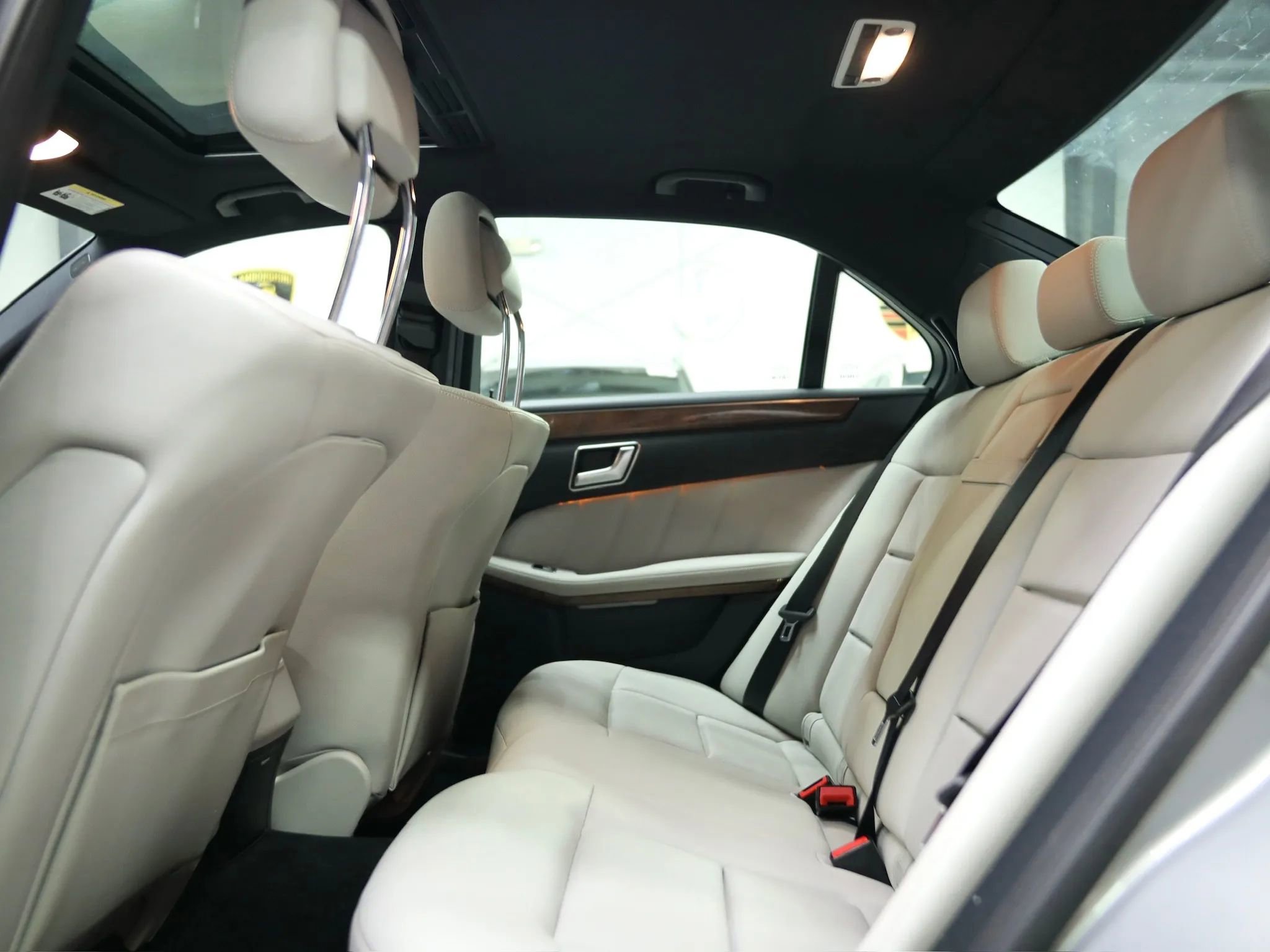 Used 2013 Mercedes-Benz E 350 Sedan image 26