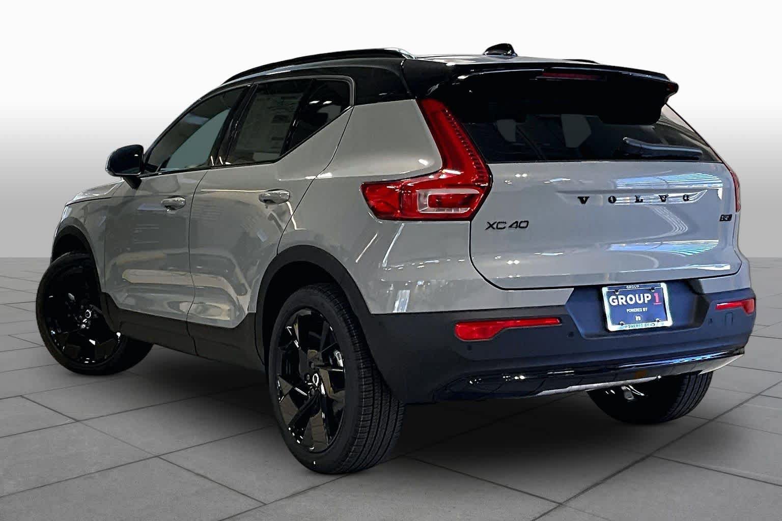 New 2026 Volvo XC40 B5 Ultra w/ Protection Package Premier AWD/4WD image 3
