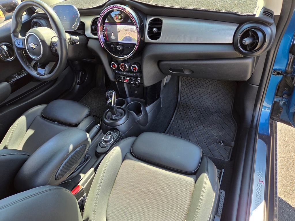 Used 2023 MINI Cooper S image 17
