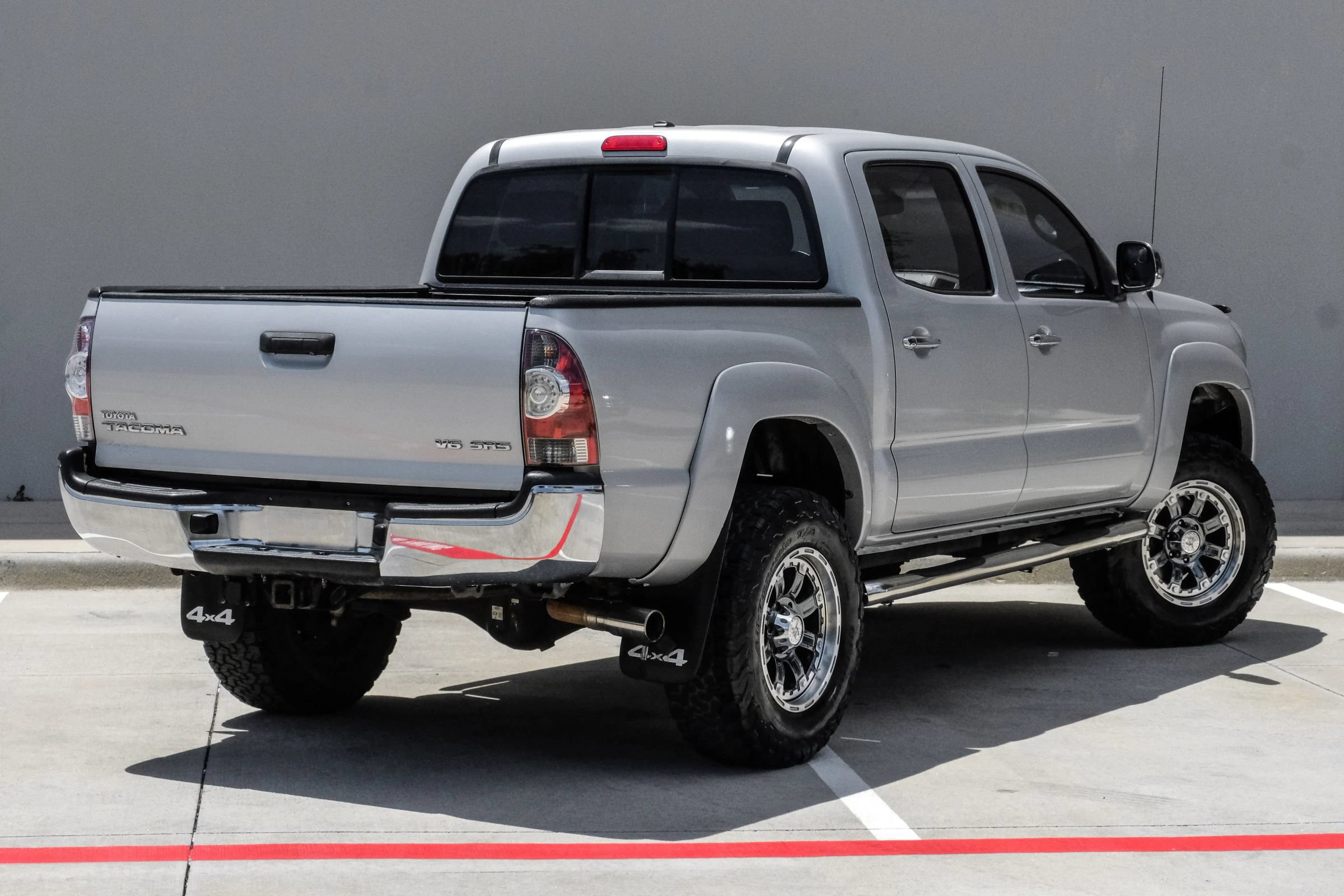Used 2011 Toyota Tacoma 4x4 Double Cab w/ SR5 Pkg #2 image 11