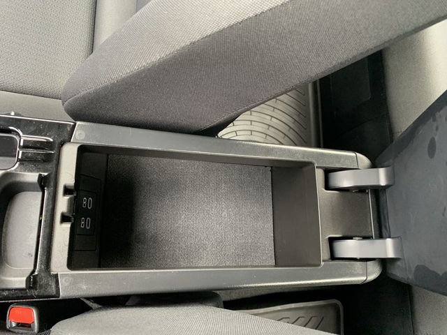 Used 2023 Toyota Prius LE image 26