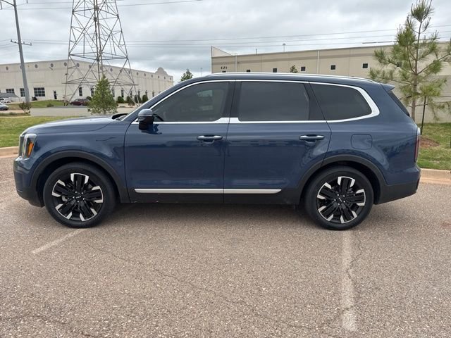 Used 2025 Kia Telluride SX w/ SX Captain's Chair Package AWD/4WD image 9
