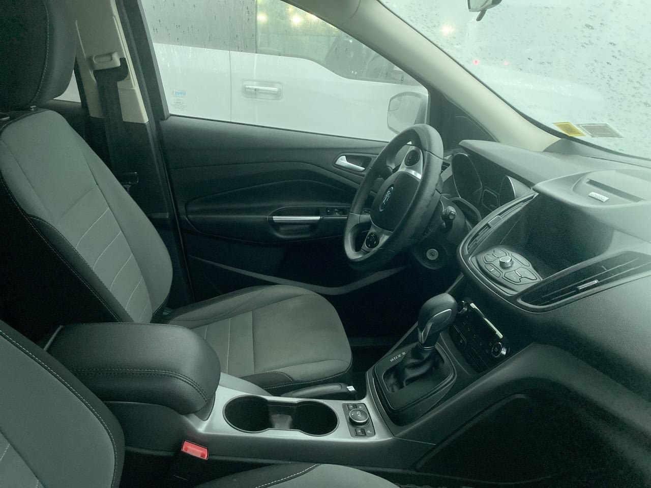 Used 2016 Ford Escape SE w/ Equipment Group 201A AWD/4WD image 4