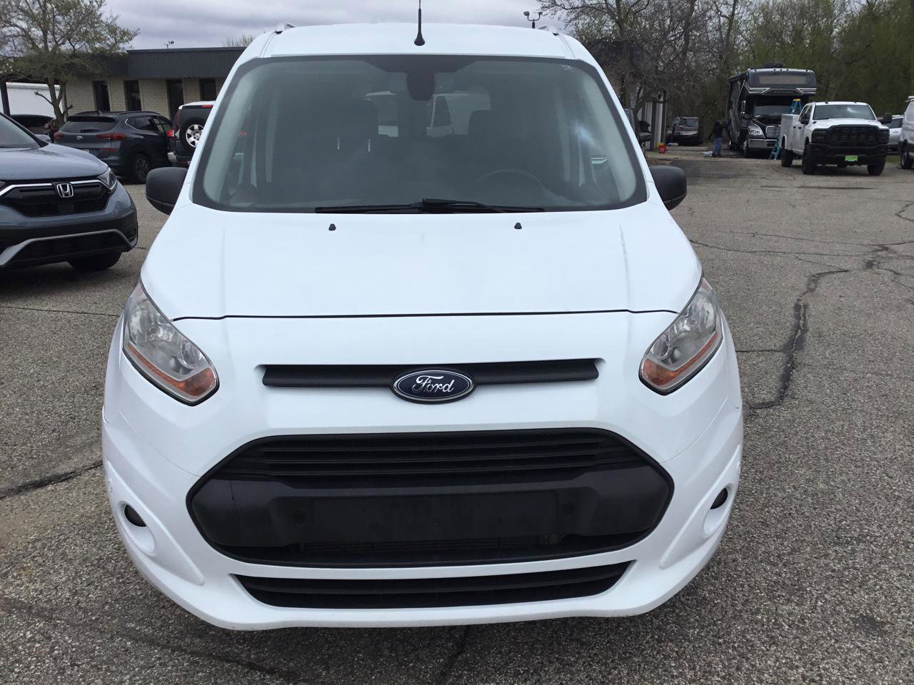 Used 2018 Ford Transit Connect XLT FWD image 3