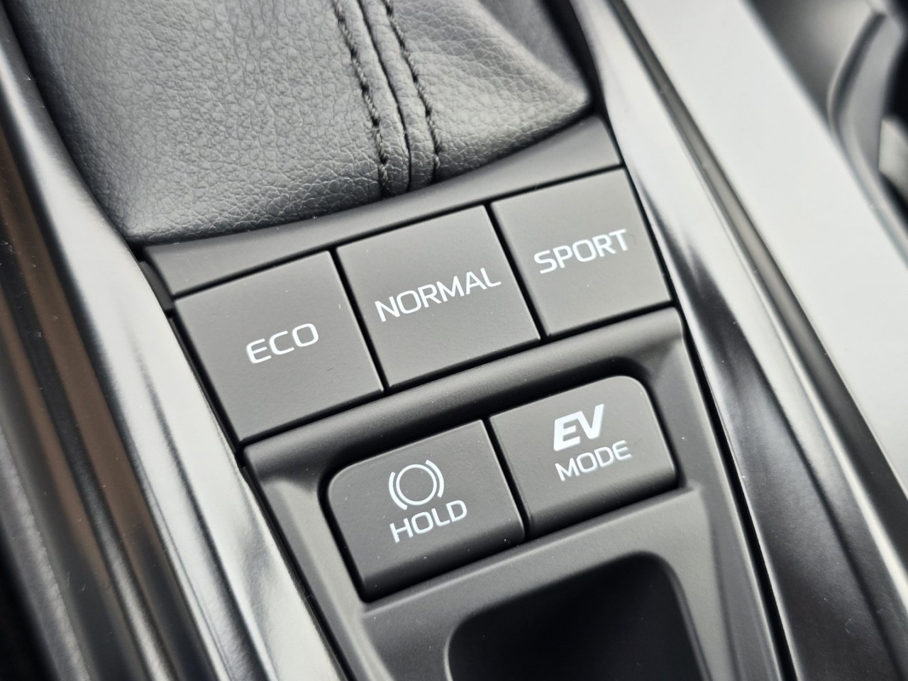 New 2026 Toyota Camry SE FWD image 6