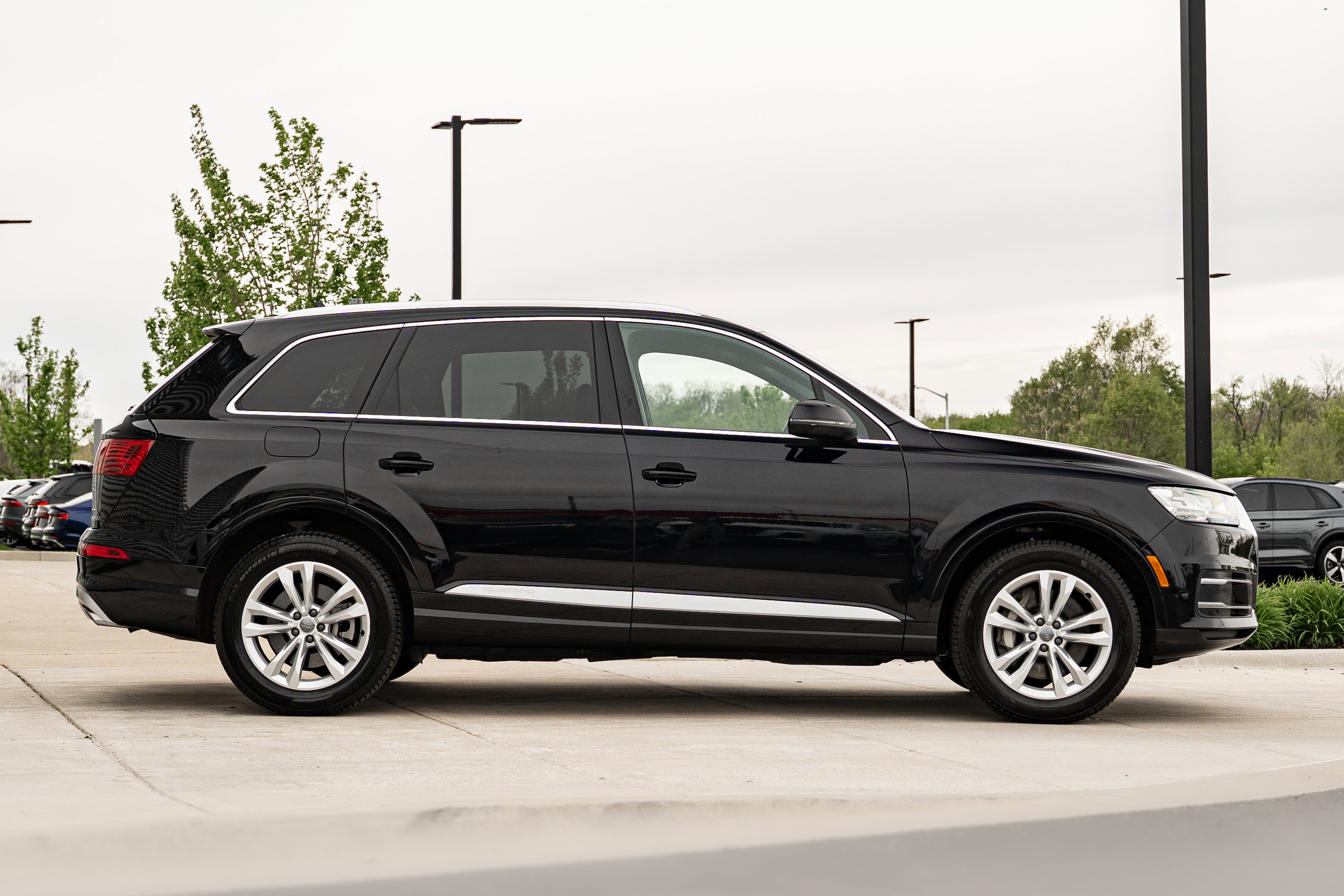 Used 2019 Audi Q7 2.0T Premium Plus w/ Premium Plus Package AWD/4WD image 3