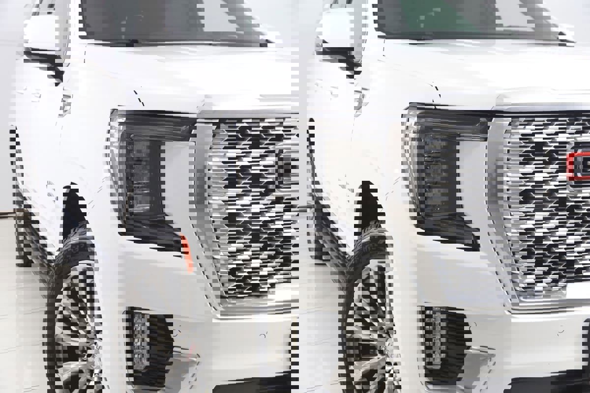 Used 2021 GMC Yukon XL Denali w/ Advanced Technology Package image 21