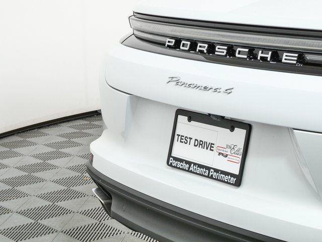 New 2026 Porsche Panamera image 37