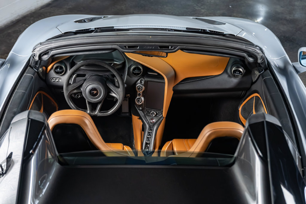 Used 2020 McLaren 720S Luxury RWD image 25