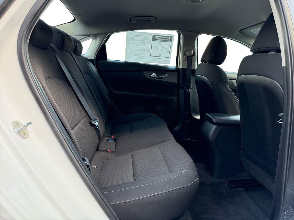 Used 2021 Kia Forte LXS image 18