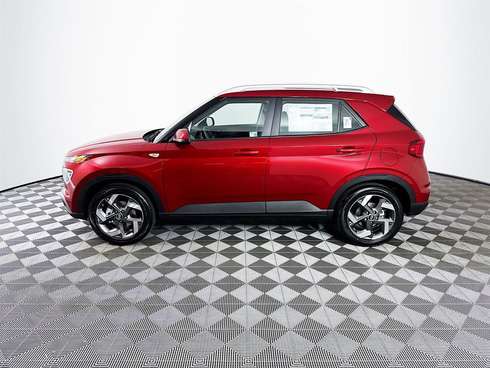 New 2025 Hyundai Venue Limited image 4