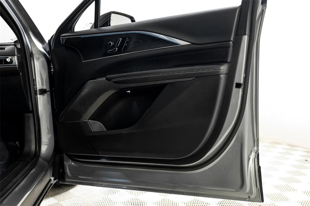 Used 2024 Cadillac Lyriq Luxury w/ LPO, Floor Liner Package image 45