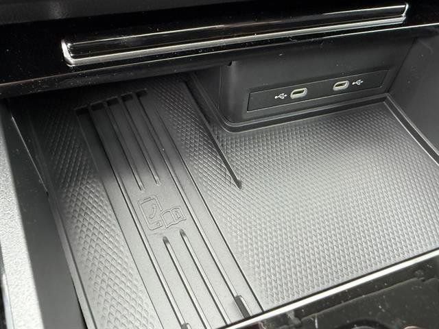 New 2025 Volkswagen Atlas SEL image 24