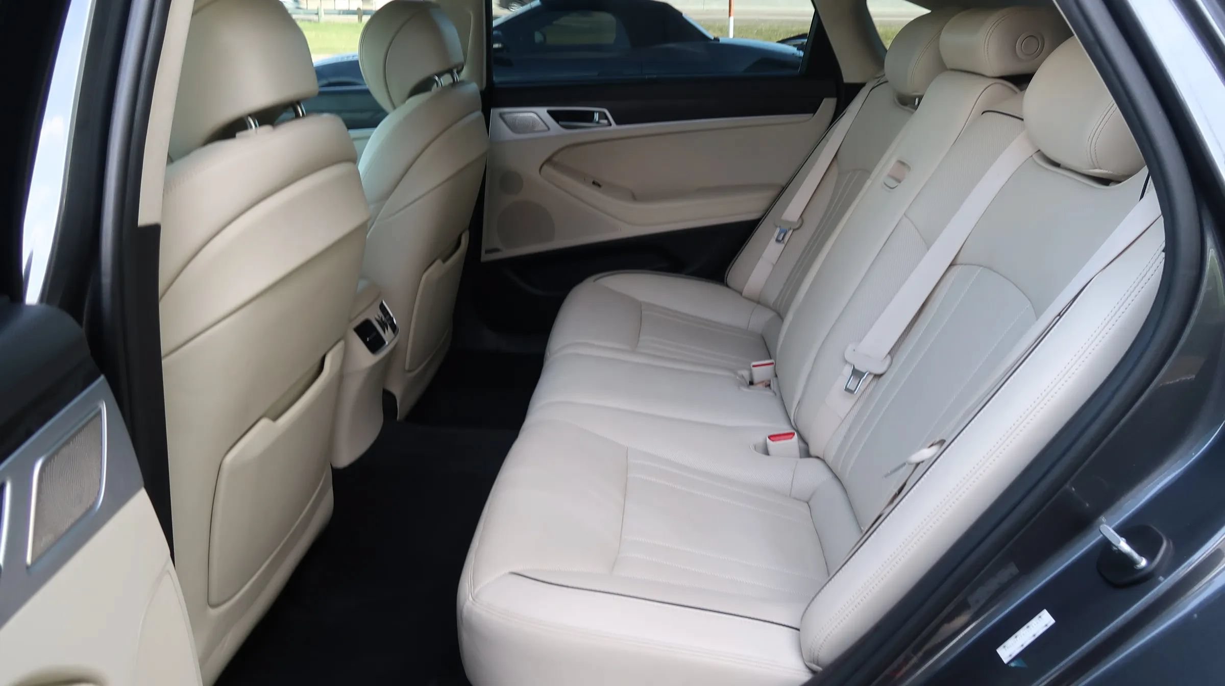Used 2018 Genesis G80 5.0 Ultimate AWD/4WD image 20