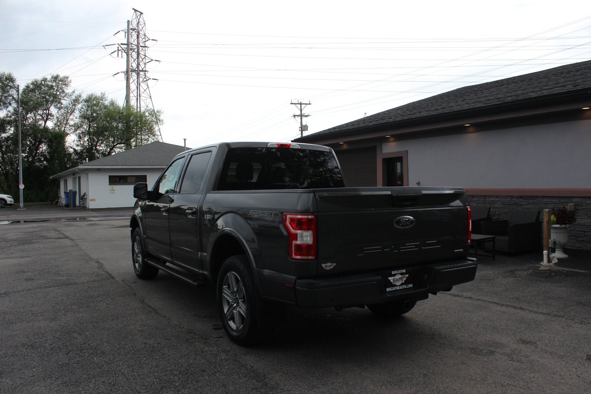 Used 2018 Ford F150 XLT w/ Equipment Group 302A Luxury AWD/4WD image 8