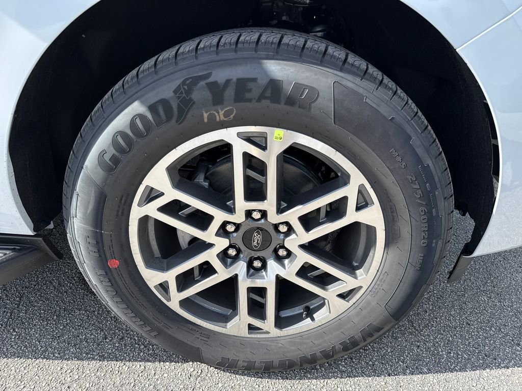 New 2026 Ford Expedition Max Active RWD image 11