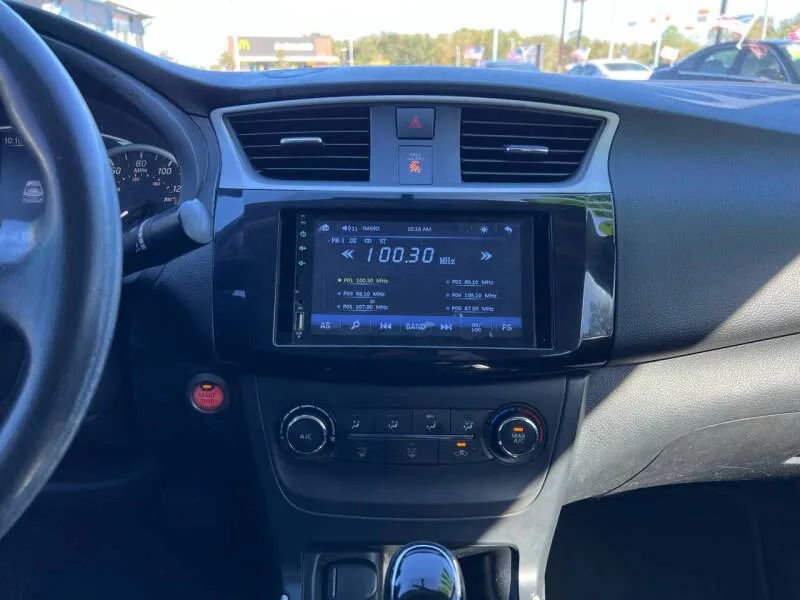 Used 2016 Nissan Sentra SV image 19