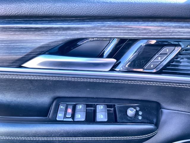 Used 2024 Jeep Wagoneer L Series II w/ Flexible Seating Group image 17