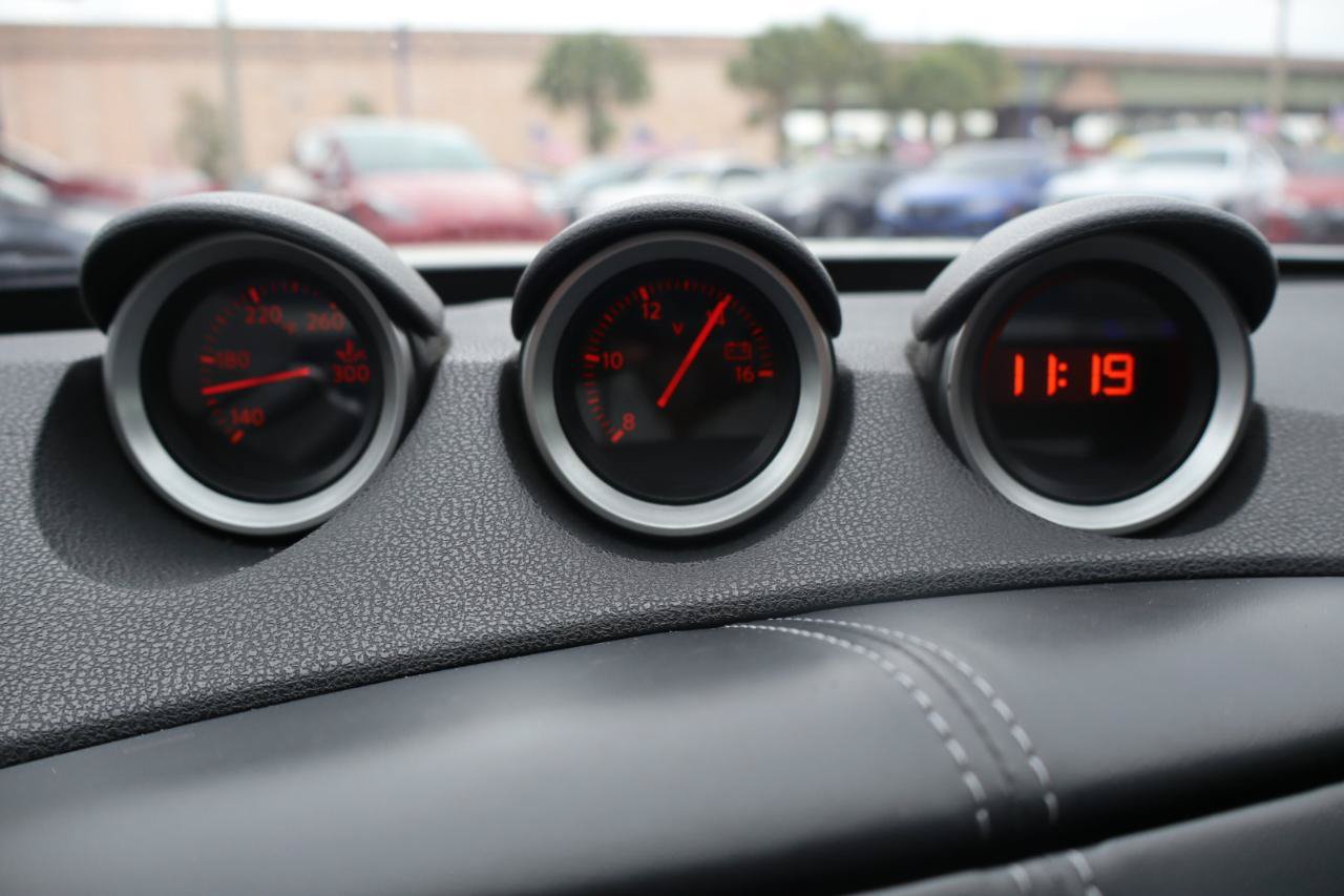 Used 2014 Nissan 370Z Coupe w/ Sport Package RWD image 24