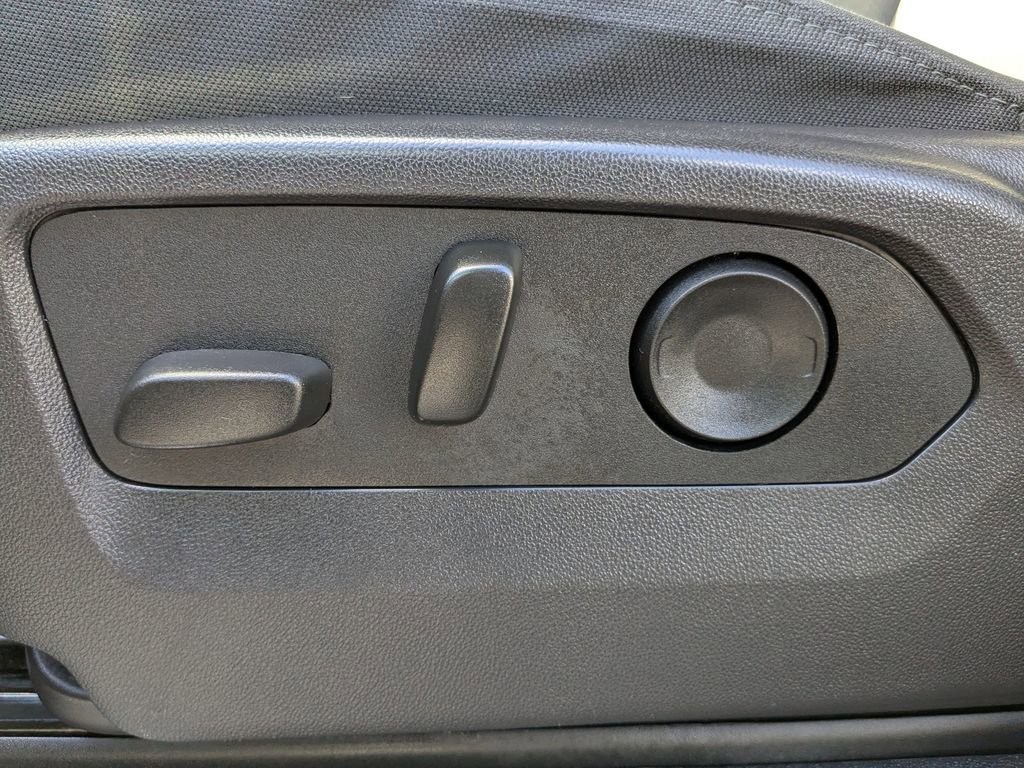 Used 2024 Chevrolet Silverado 1500 LT Trail Boss image 21