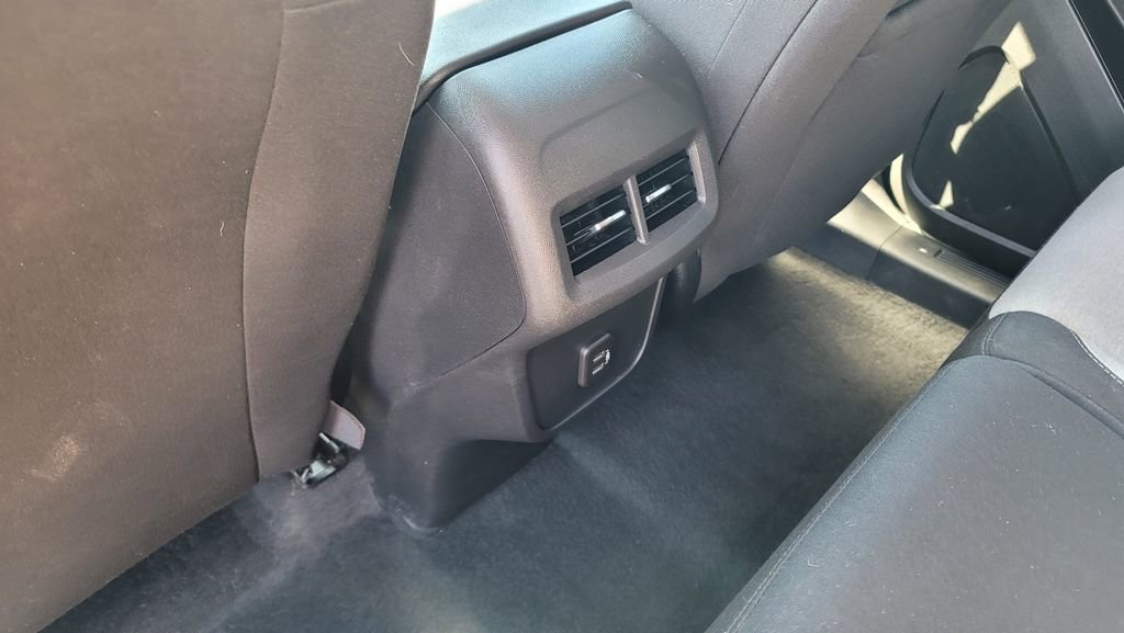 Used 2023 Chevrolet Equinox LT w/ Driver Convenience Package image 26