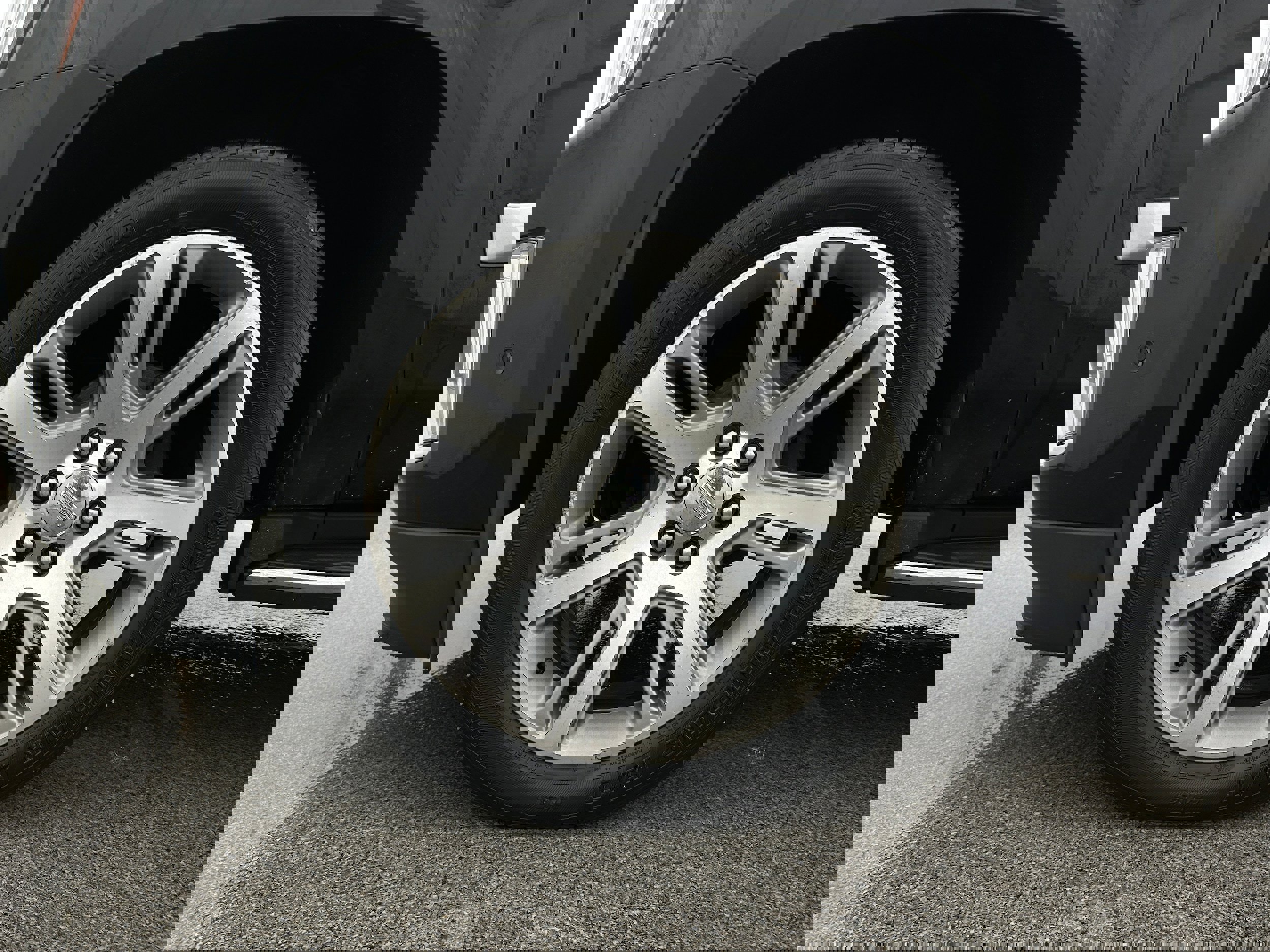 Used 2019 Cadillac Escalade Luxury AWD/4WD image 41