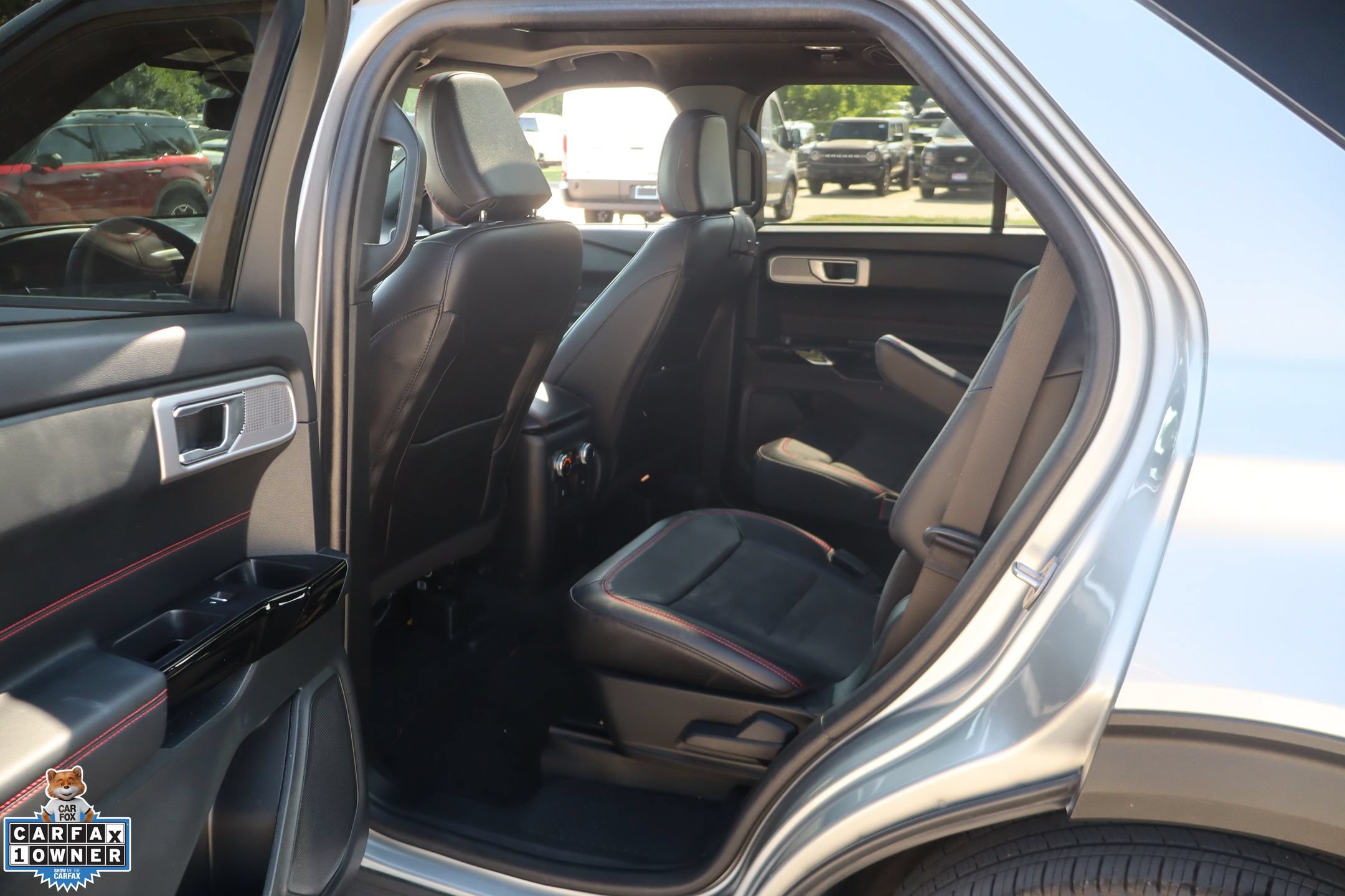 Used 2023 Ford Explorer ST-Line w/ Class IV Trailer Tow Package RWD image 26