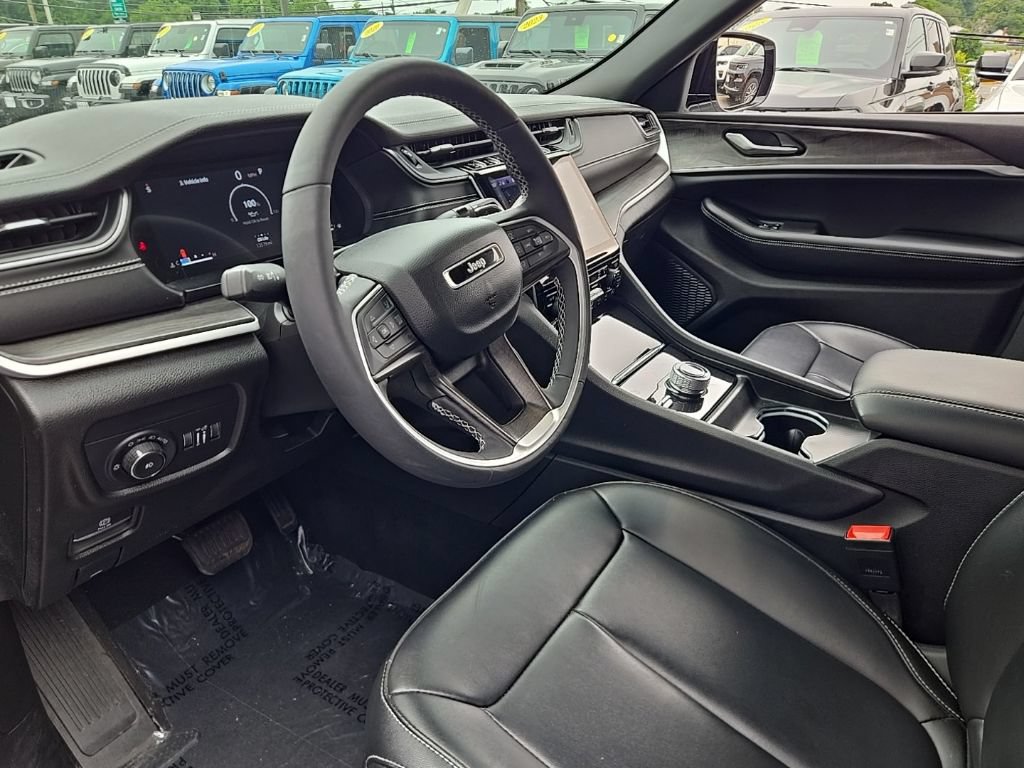 Certified 2024 Jeep Grand Cherokee Limited AWD/4WD image 14