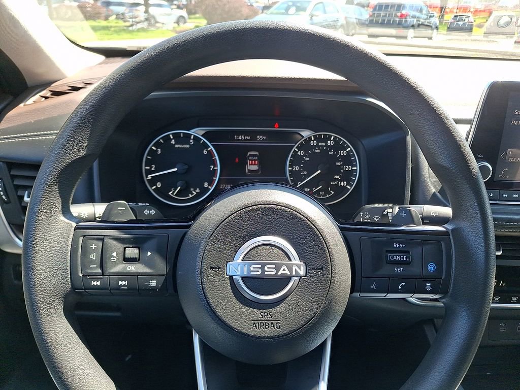 Used 2023 Nissan Rogue SV image 18