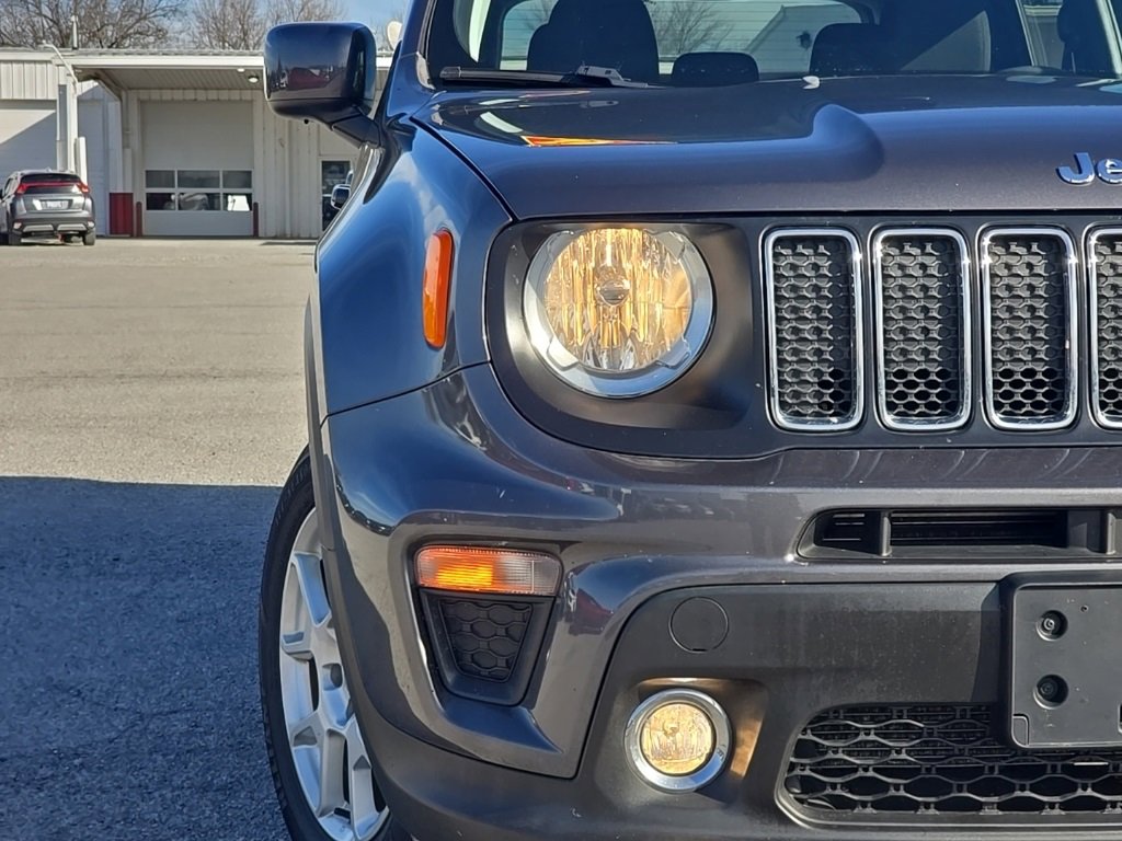 Certified 2019 Jeep Renegade Latitude image 9