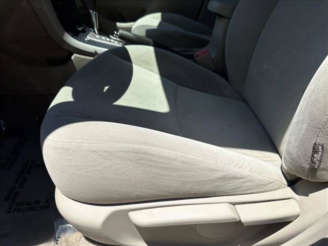 Used 2010 Toyota Corolla LE FWD image 13