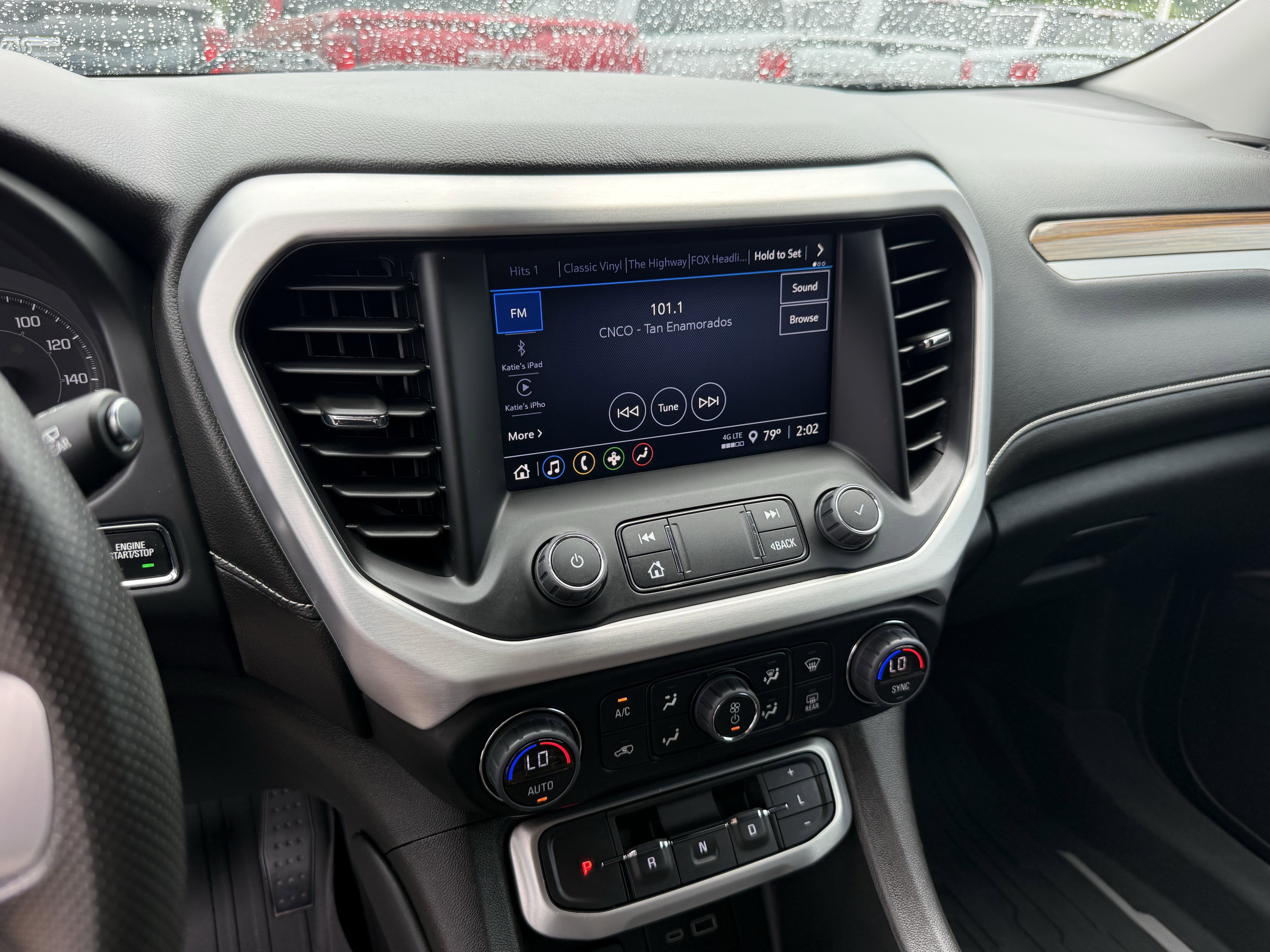 Used 2023 GMC Acadia SLE w/ Elevation Edition FWD image 19