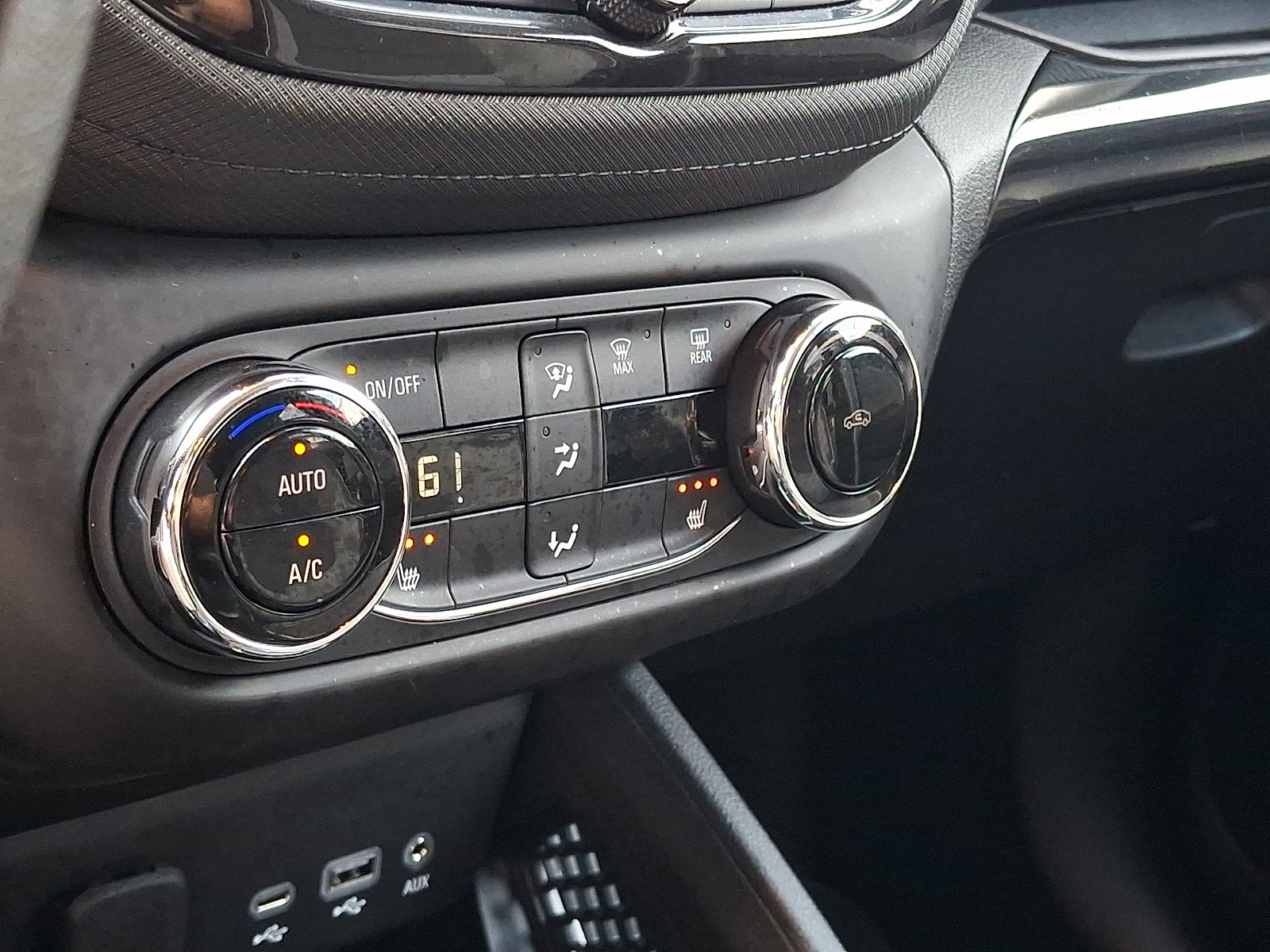 Certified 2023 Chevrolet TrailBlazer LT w/ Convenience Package AWD/4WD image 16