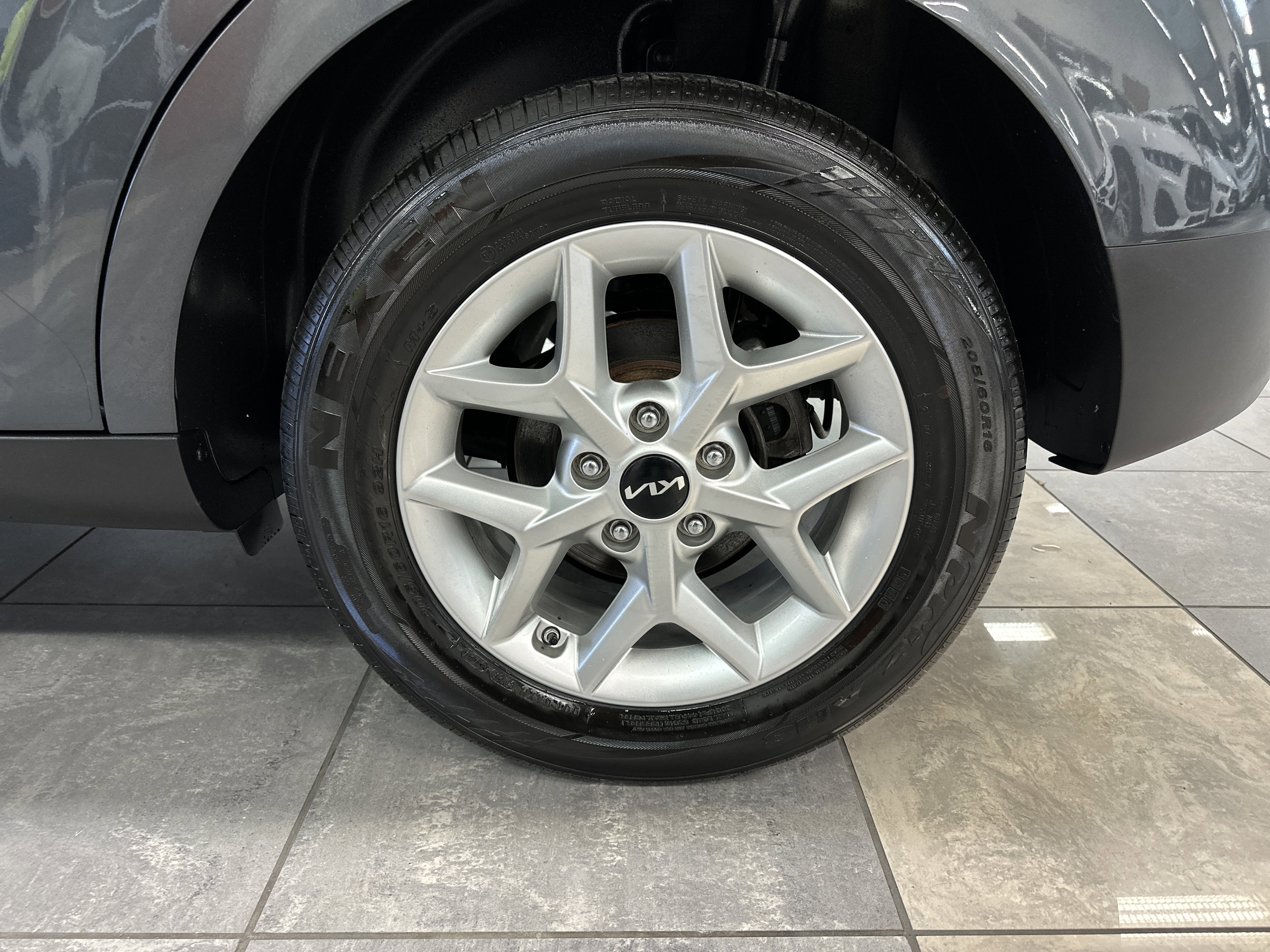 Used 2022 Kia Soul LX w/ Technology Package image 7