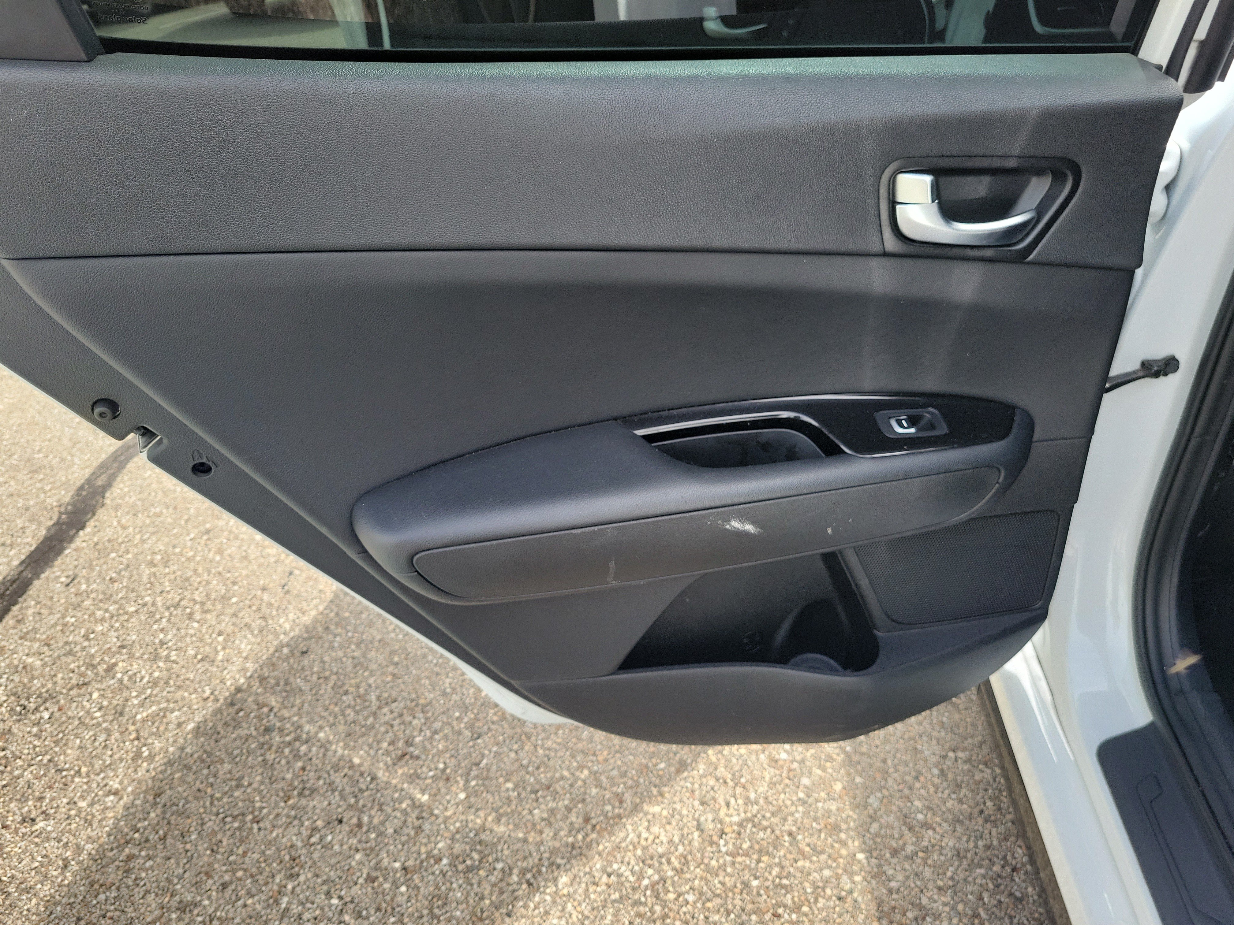 Used 2019 Kia Optima SX FWD image 9