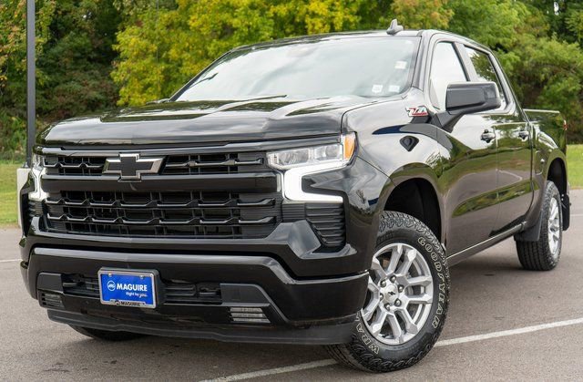 Used 2023 Chevrolet Silverado 1500 RST image 1