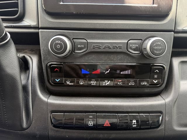 Used 2025 RAM ProMaster 2500 w/ Convenience Group FWD image 19