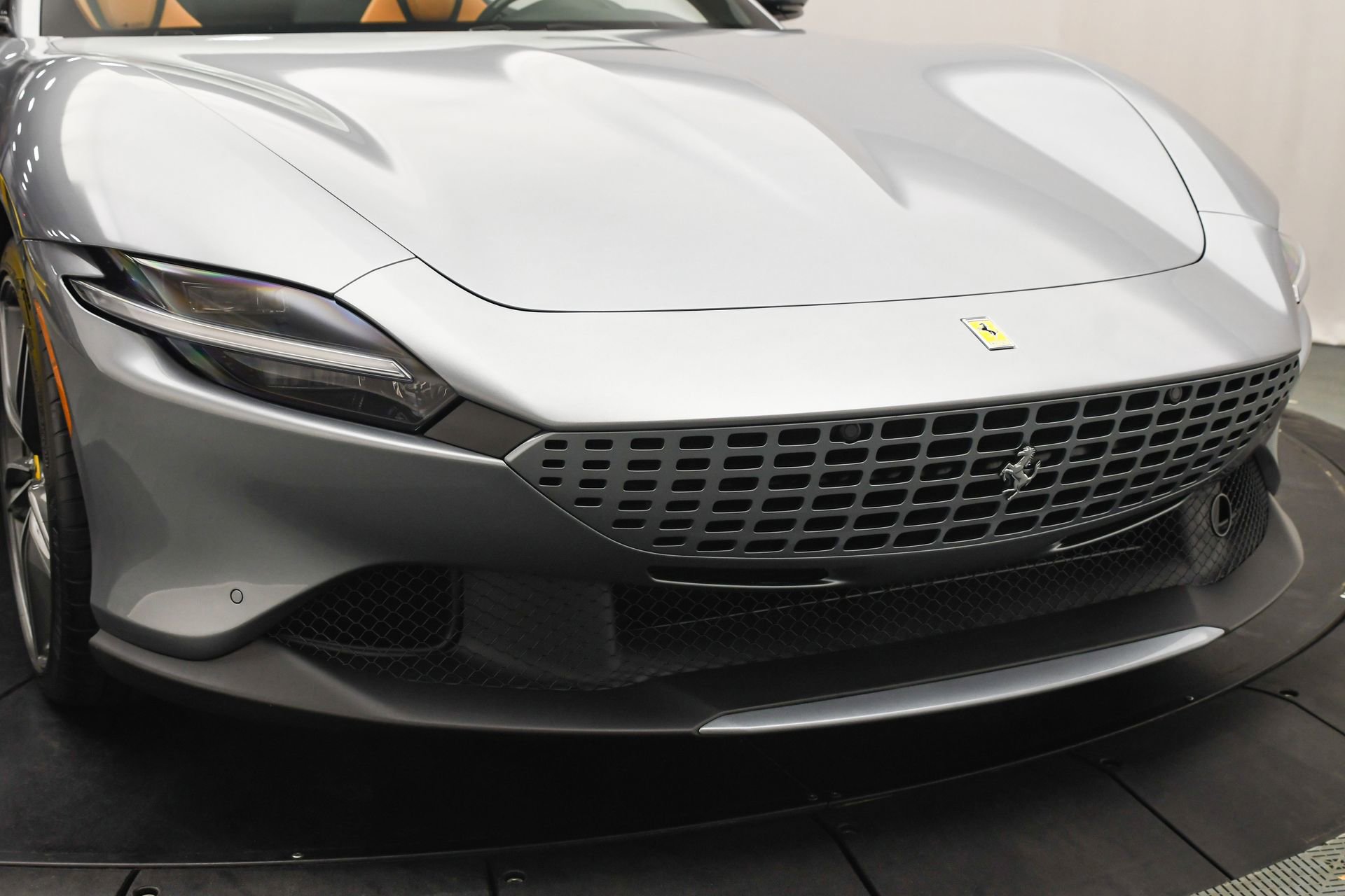 Used 2025 Ferrari Roma Spider image 25