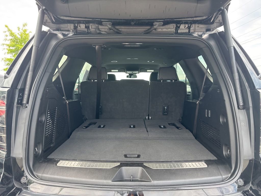 Used 2025 Chevrolet Tahoe Z71 AWD/4WD image 21
