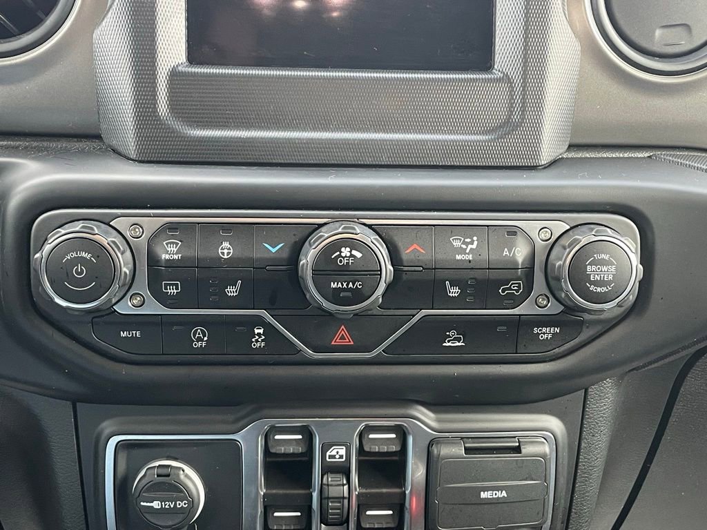 Used 2022 Jeep Gladiator Willys image 38