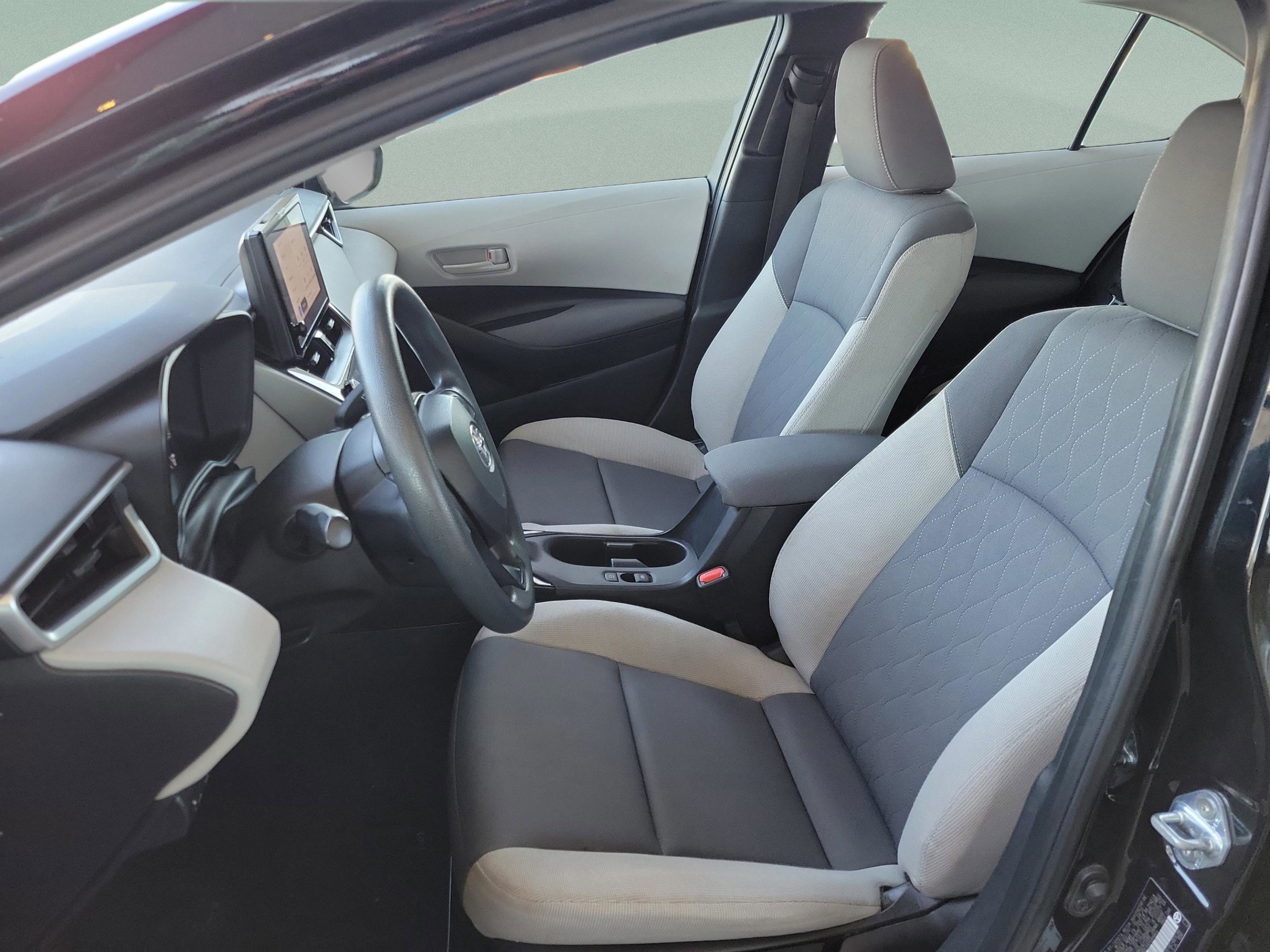 Used 2024 Toyota Corolla LE image 18