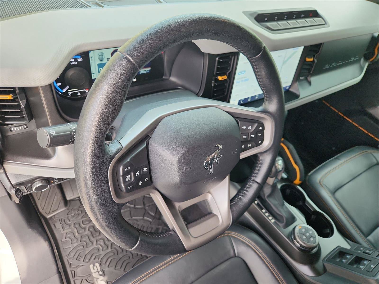 Used 2023 Ford Bronco Badlands AWD/4WD image 10