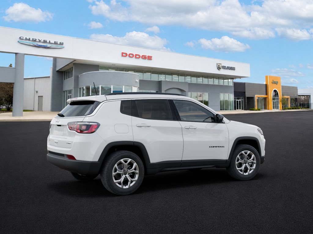 New 2026 Jeep Compass Latitude AWD/4WD image 4