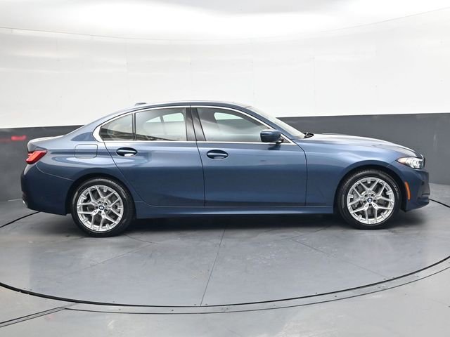 Used 2025 BMW 330i xDrive Sedan image 3
