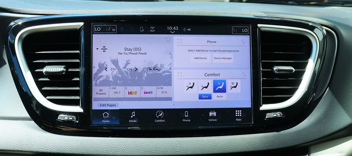 Used 2024 Chrysler Pacifica Touring-L FWD image 55