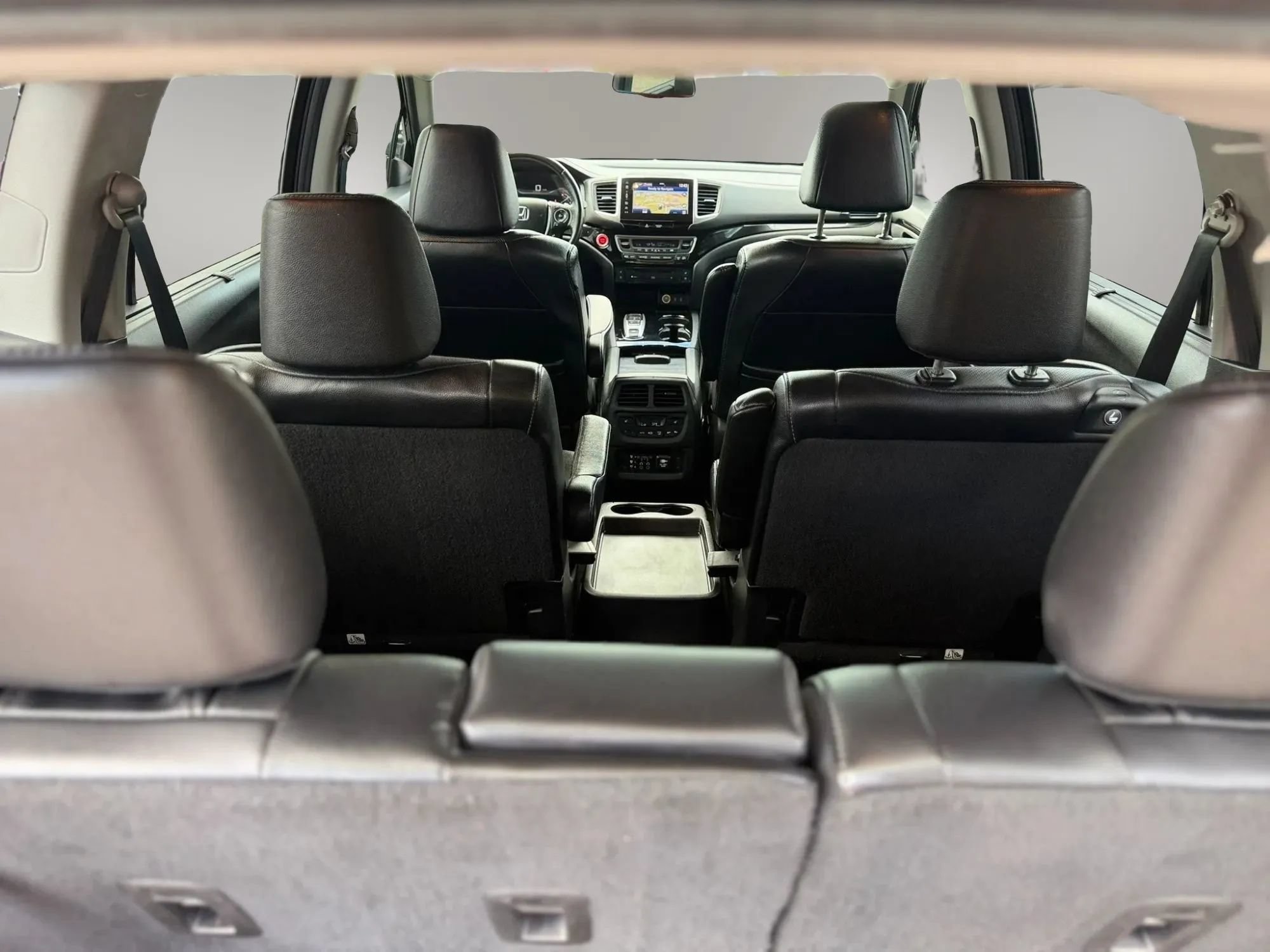 Used 2018 Honda Pilot Elite image 16