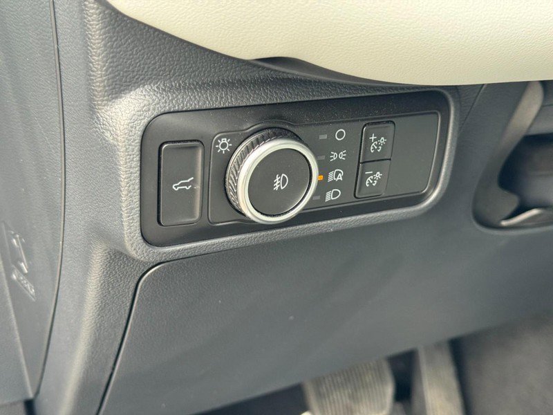 Used 2025 Ford Explorer Platinum w/ Ultimate Package image 18