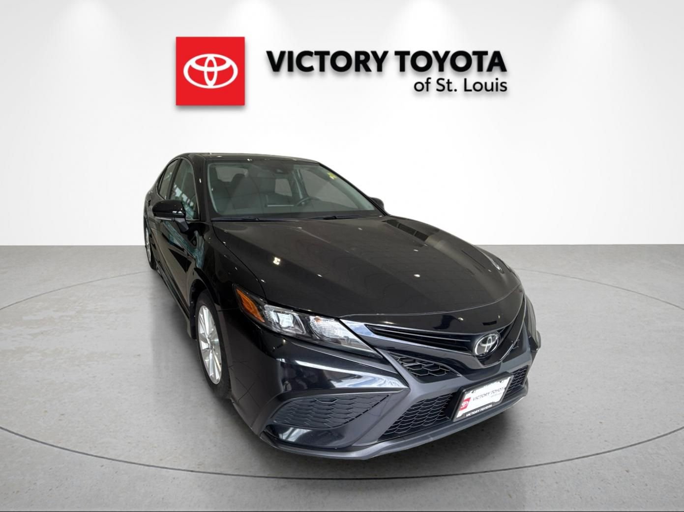 Used 2024 Toyota Camry SE