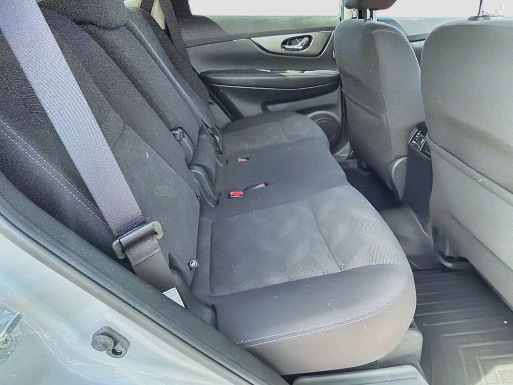 Used 2016 Nissan Rogue S w/ Appearance Package AWD/4WD image 29