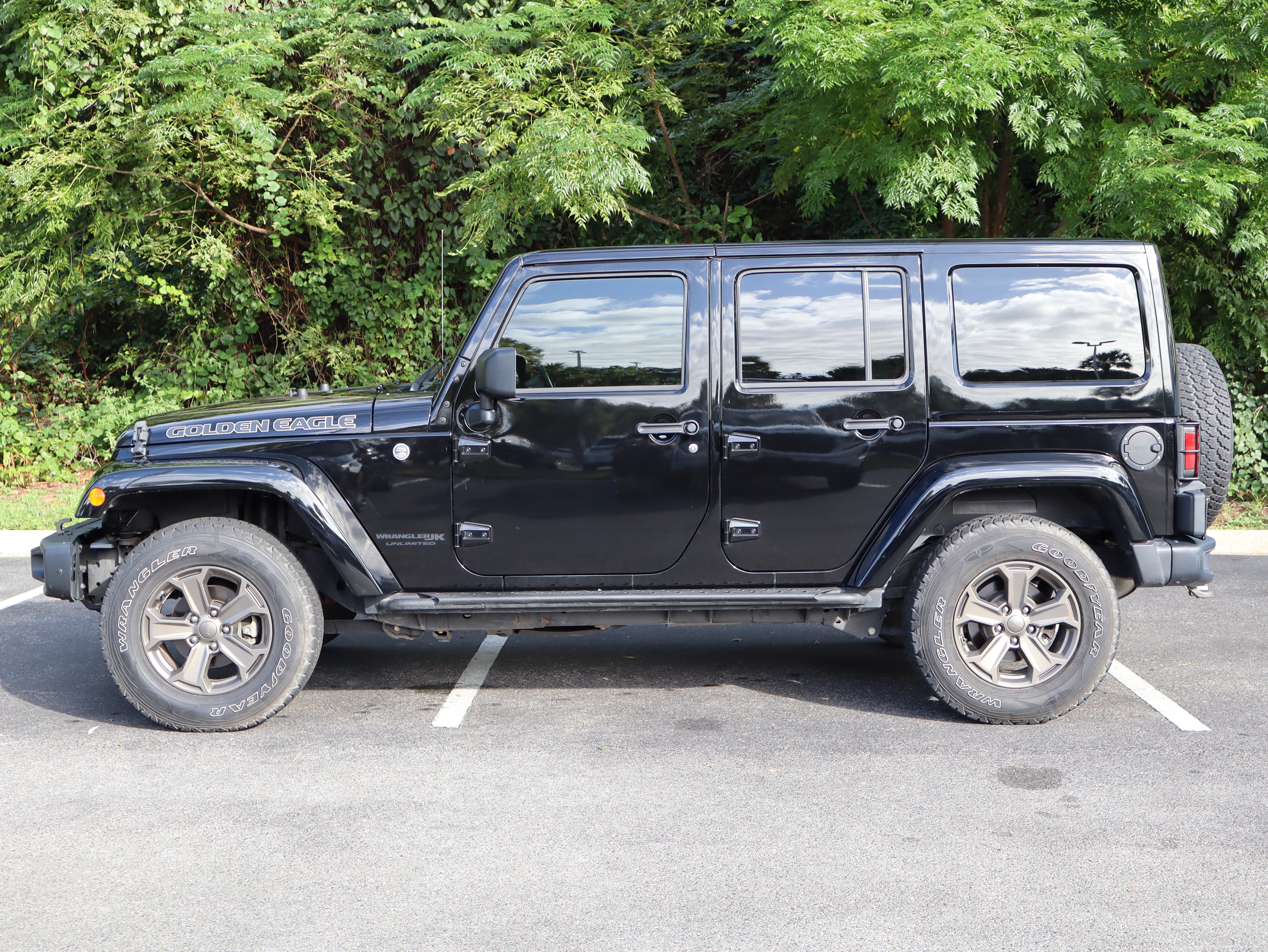 Used 2018 Jeep Wrangler Unlimited Sport AWD/4WD image 7